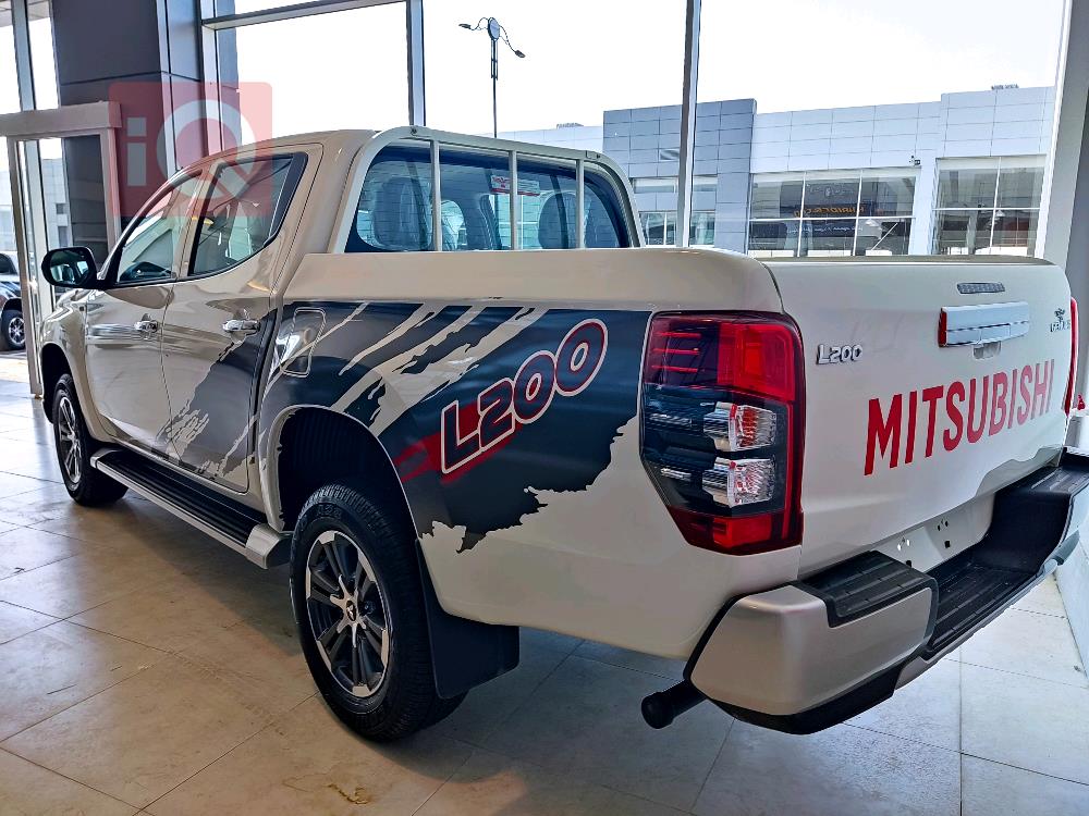 Mitsubishi L200